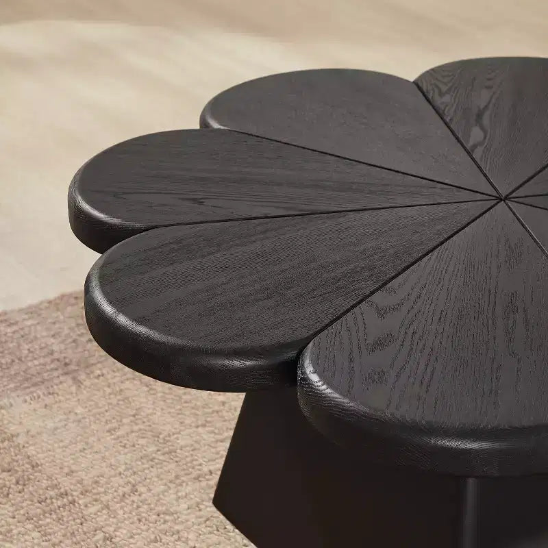 Tavolino da salotto moderno circolare a forma di petalo con base in legno di caucciù